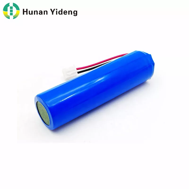18650 3,7 V 2600 mAh ladattava litiumioniakku
